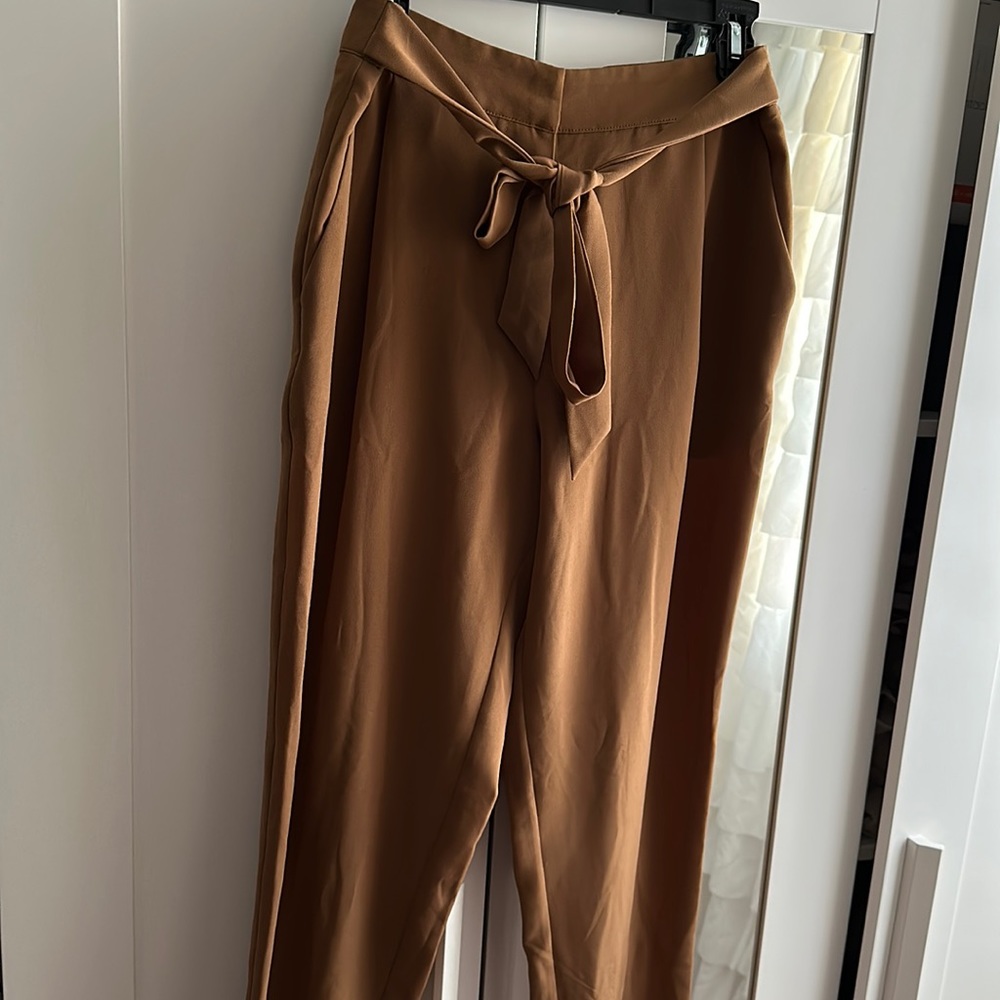 NWT Halston trouser size small